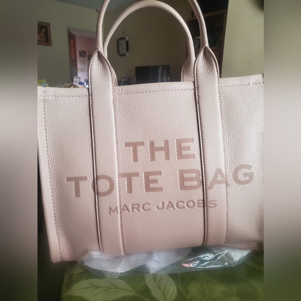 Marc Jacobs Leather Rose Dust Tote NWT